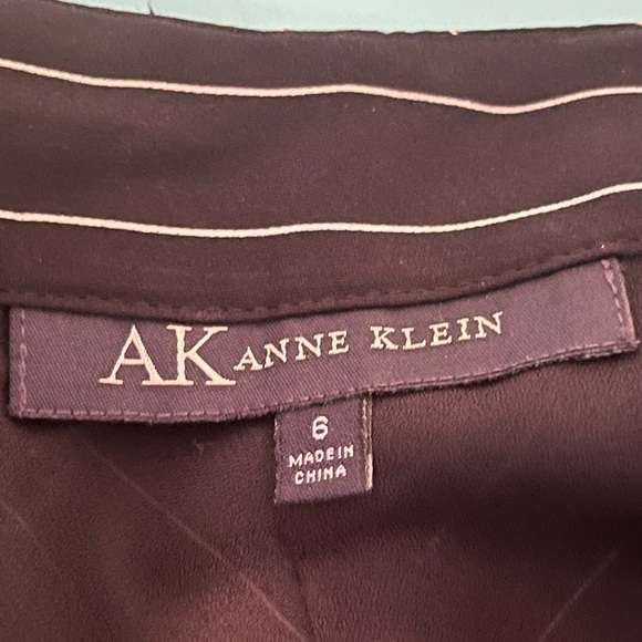NWT AK Anne Klein Pin Striped skirt Sz 6 - Picture 4 of 5